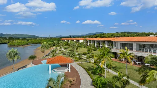 石垣リゾートホテル＜石垣島＞