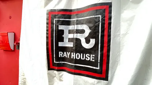 Ｒａｙ　Ｈｏｕｓｅ
