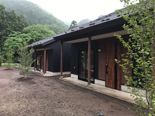 水上キャンプ場リバーストーン